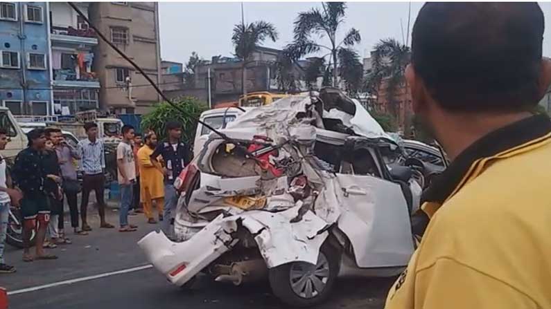  one killed on Hooghly Second Bridgee today morning due to road accident