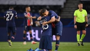 PSG WON FIRST LEG 3-2