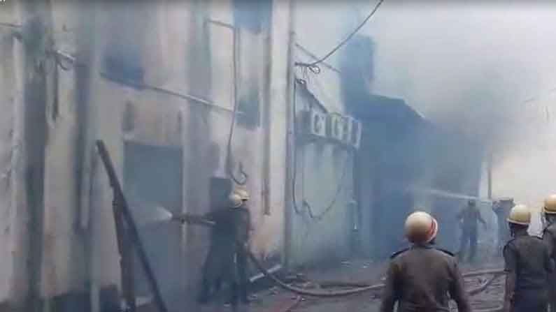 New Barrackpur Fire, New Barrackpur Latest News, New Barrackpur Fire Update, Huge Fire Broke Out At New Barrackpur