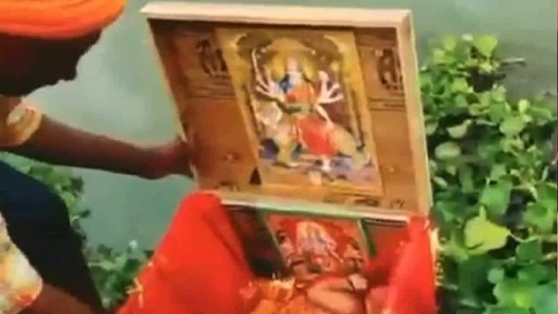 22 दिन के बच्चे को गंगा से छुड़ाया, सरकार ने ली जिम्मेदारी