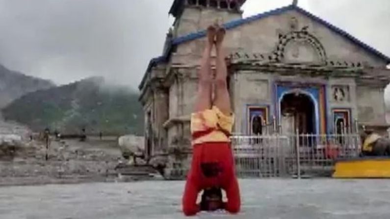 कुछ शिखर पर, कुछ फिर से निर्जल उपवास पर, केदारनाथ मंदिर के पुजारियों का फैंसी विरोध