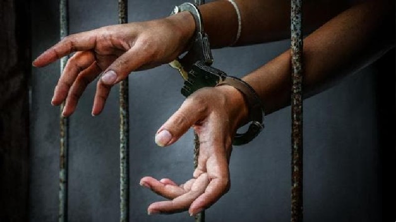 पुलिस हिरासत में 45 वर्षीय महिला की मौत