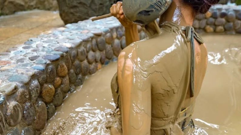 Urvasi Rautela takes mud bath