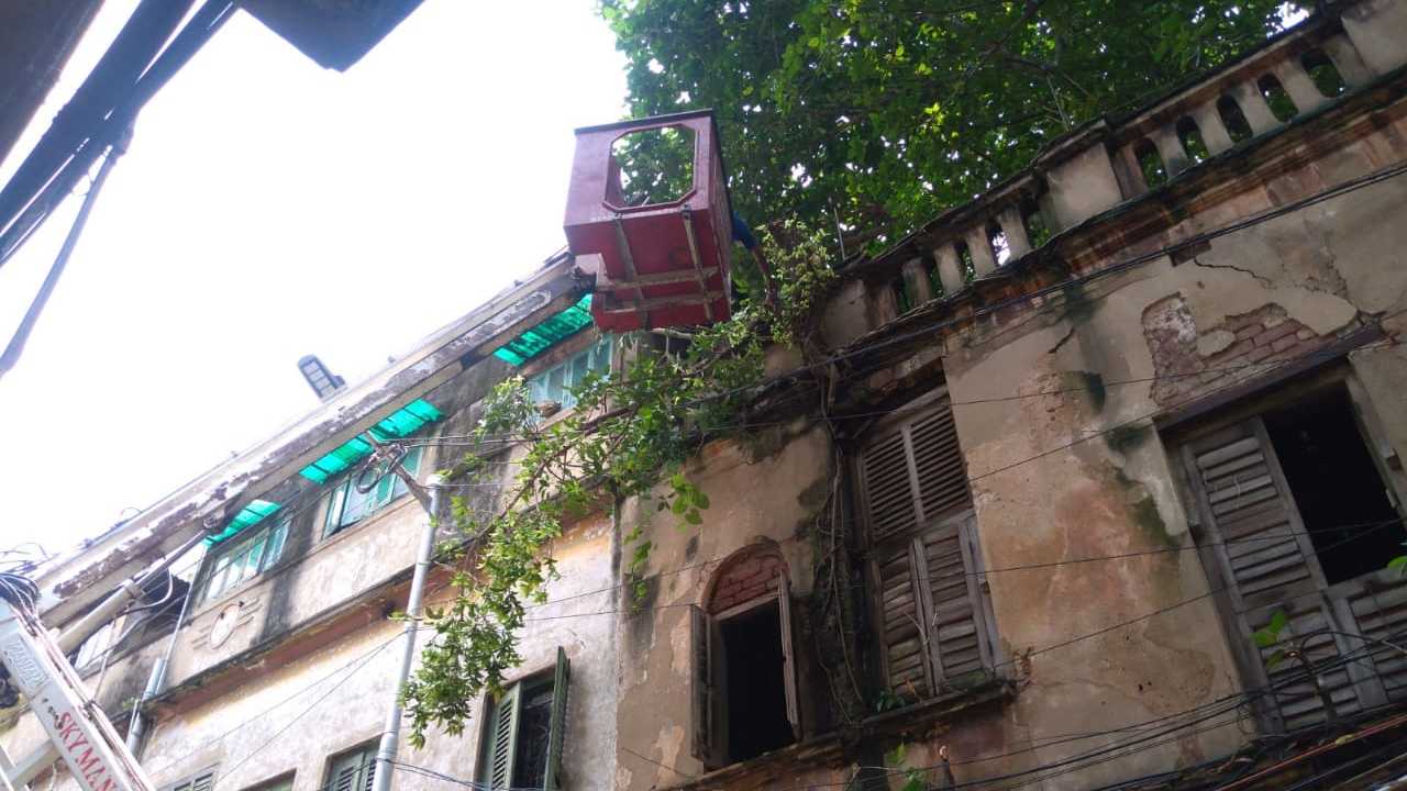 Dangerous House in Kolkata