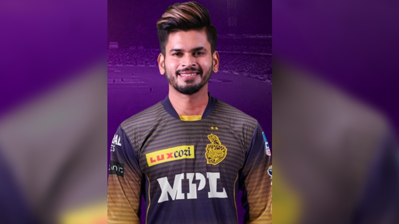 কলকাতা নাইট রাইডার্সের নতুন ক্যাপ্টেন হয়েছেন শ্রেয়স আইয়ার। এ বছরই নিলামে ১২ কোটি ২৫ লক্ষ টাকা দিয়ে শ্রেয়সকে কিনেছে নাইটরা। তৃতীয়বার বেগুনি শিবিরকে ট্রফি জেতানোর অপেক্ষায় রয়েছেন শ্রেয়স। (ছবি-টুইটার)
