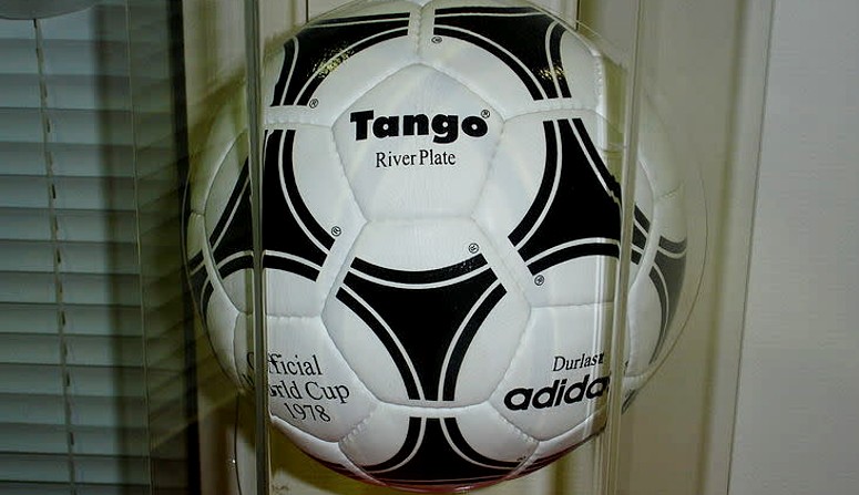 Tango Ball